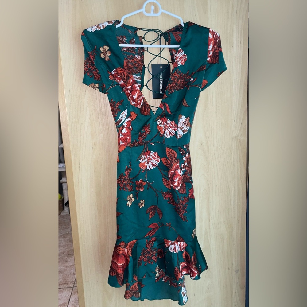 PRETTY LITTLE THING  Emerald Green Dress Size 8